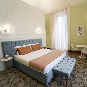 toscano-palace-luxury-rooms.taorminaitalyhotels.com/